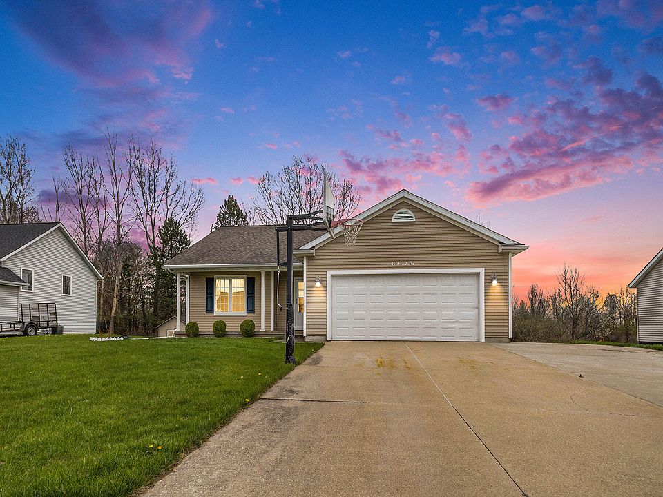 1st image of 6976 Shady Knoll Dr SE