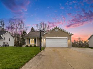 6976 Shady Knoll Dr SE, Caledonia, MI 49316