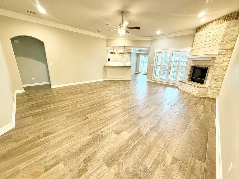 7326 Harpers Ridge Ln — Photo 3