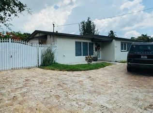 9101 SW 16th St, Miami, FL 33165