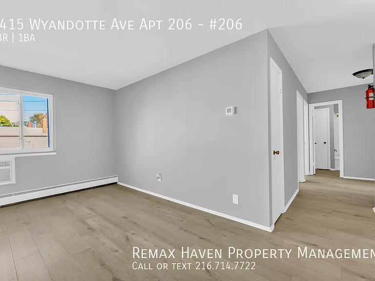 1415 Wyandotte Ave #206 — Photo 9