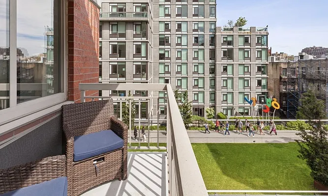 Rented by Compass | media 16