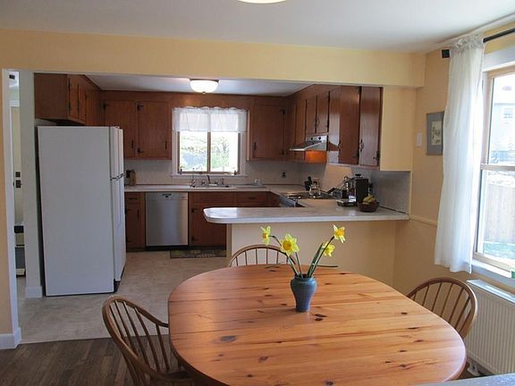4th image of 3 Tarrs Ln