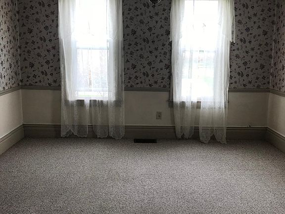 5th image of 11664 Byers Ave NE