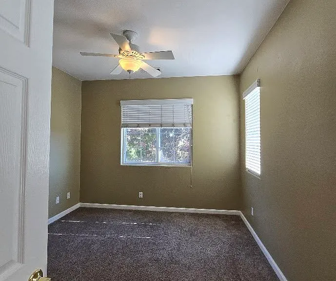 4225 N Del Rey Ave — Photo 40