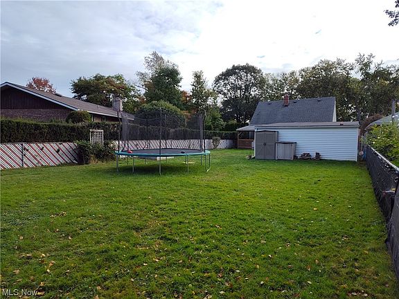 4th image of 6624 Fernhurst Ave