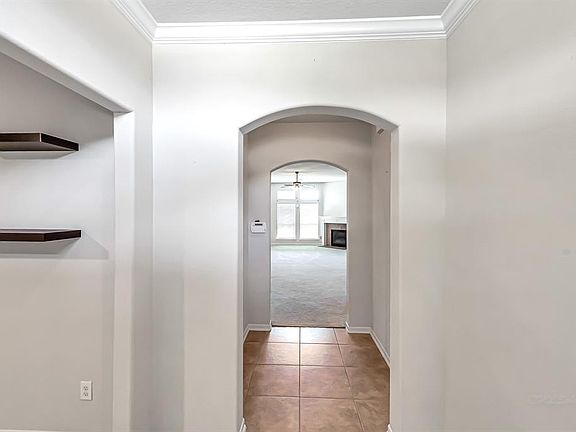 5th image of 15330 Redbud Dale Ct