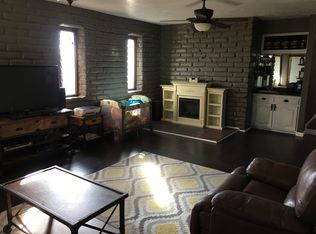 201 Colorado Mountain Rd NE, Rio Rancho, NM 87124