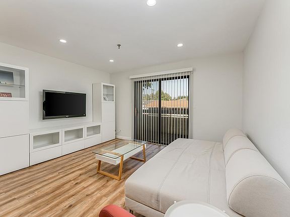 3rd image of 64 N Mar Vista Ave APT 230