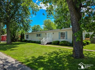 4381 2nd St, Newport, MI 48166