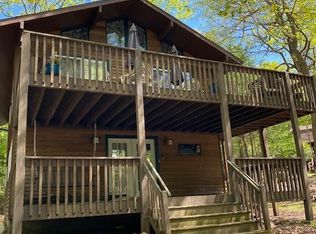 7 Mountain Ash Rd, Lake Harmony, PA 18624