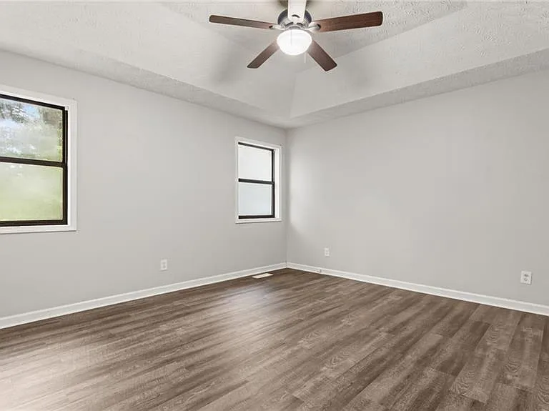 1095 Mountain Springs Dr NW — Photo 17