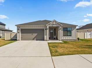 1501 Diamond Ave, Grandview, WA 98930