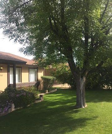 3rd image of 1252 E El Parque Dr