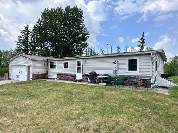 W6240 Us Highway 2, Hermansville, MI 49847