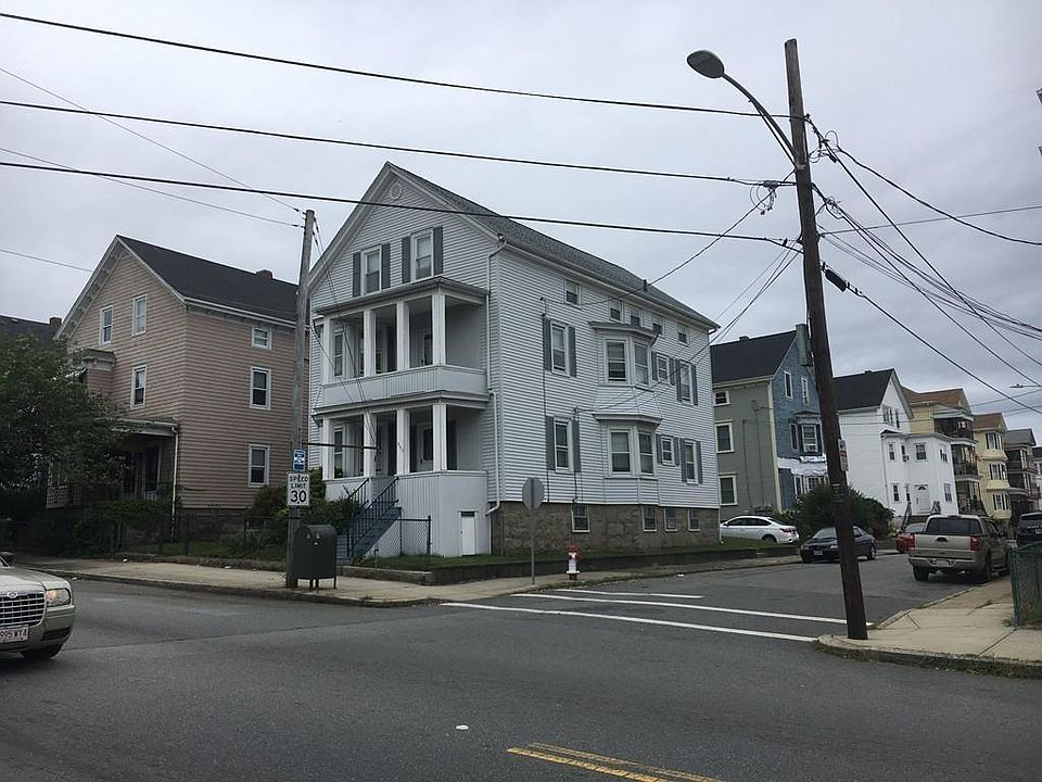 2nd image of 555 Broadway