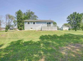 209 9th Ave N, Albany, IL 61230