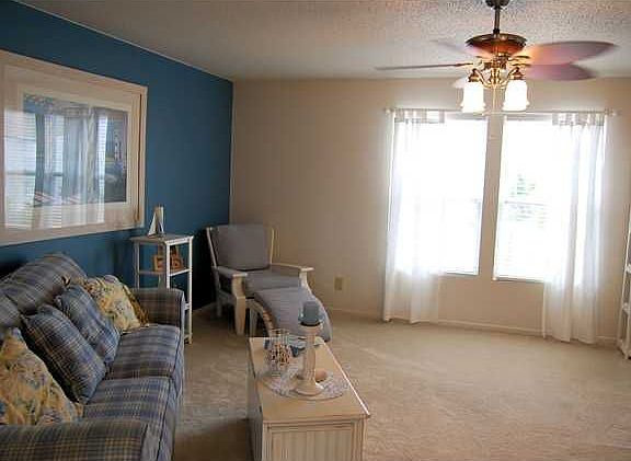 Enormous 18x15 Loft/Rec/Play Room upstairs is light & bright &multi-functional