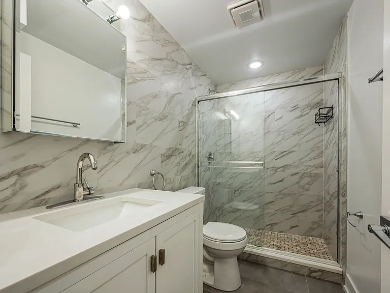 2237 S Sacramento Ave #1 — Photo 7