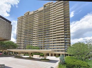 400 Madison St APT 1810, Alexandria, VA