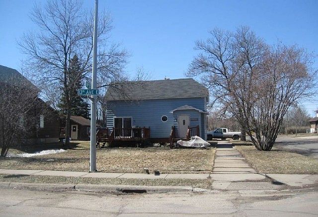 2nd image of 1401 13th Ave E