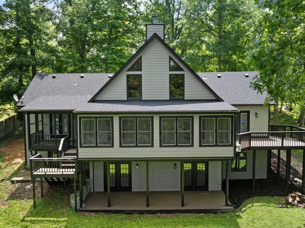 214 Hunter Dr, Lancaster, KY 40444