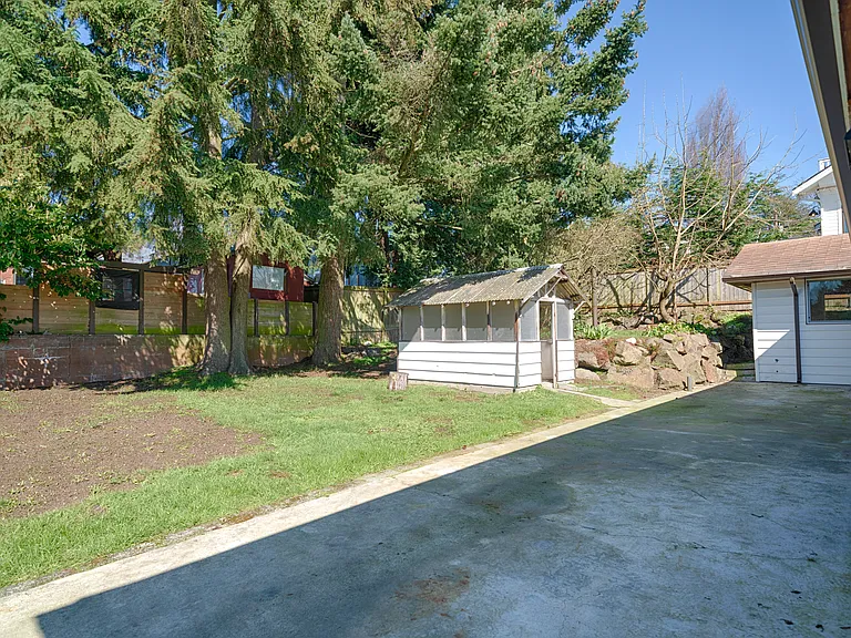 540 N 83rd St #B — Photo 35