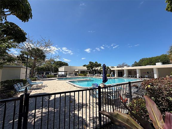 5th image of 5967 TERRACE PARK DRIVE N #104