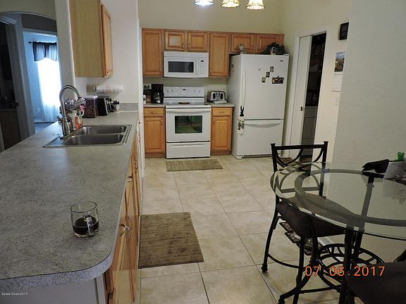 4th image of 2390 Aquilos Ave SE