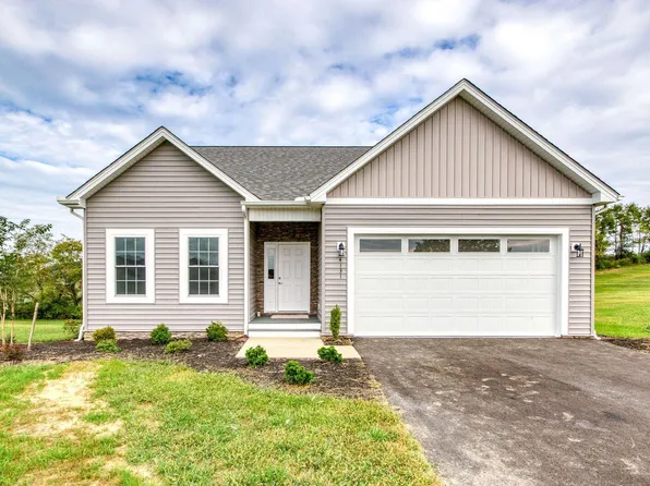 4131 Stanley Rd, Christiansburg, VA 24073
