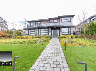 940 Sutherland Ave, North Vancouver, BC V7L4A5