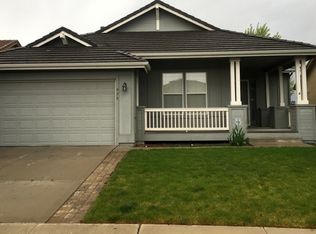 979 Turnberry Dr, Sparks, NV 89436