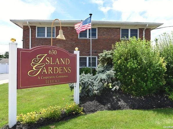 630 Fulton Street #T-8, Farmingdale, NY 11735