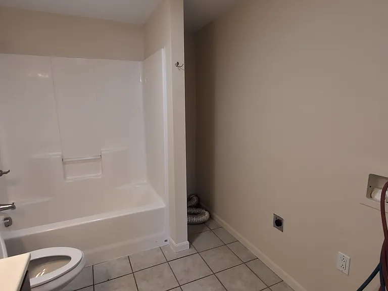 1014 Elm St — Photo 19