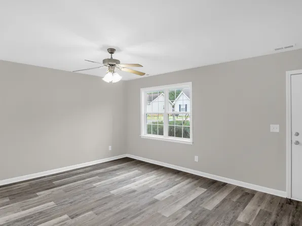 3432 Tinley Park Dr, Winston Salem, NC 27107