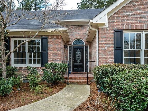 3rd image of 225 Ivy Creek Dr