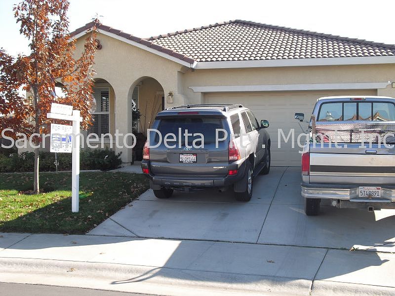 1st image of 161 Rock House Cir S