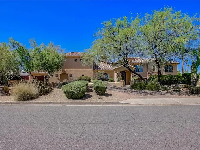 6346 E Mountain View Rd — Photo 60