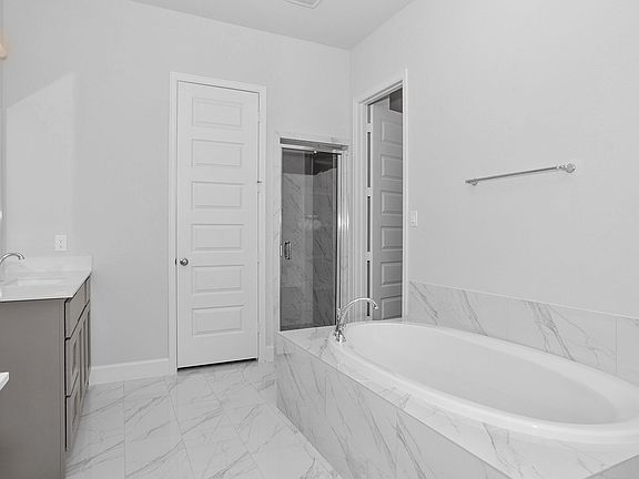 5th image of 21207 Madera Valley Ln