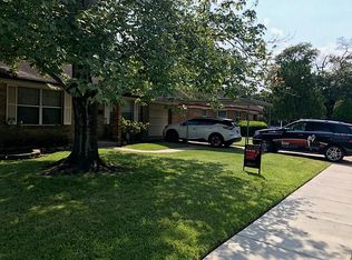 201 W Riverwood Dr, Houston, TX 77076