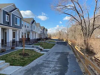 River Park Commons — Photo 20