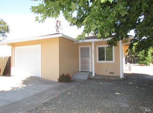 377 Warren Dr, Ukiah, CA 95482