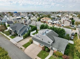 2 S Biarritz St, Long Beach, NY 11561