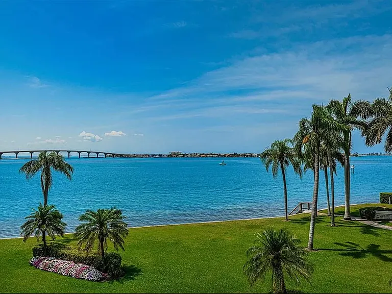 6287 Bahia Del Mar Cir #312 — Photo 30