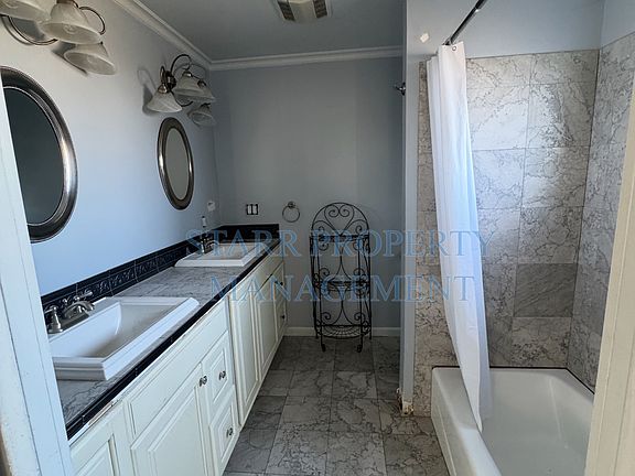 4th image of 2053 E Myrtle St