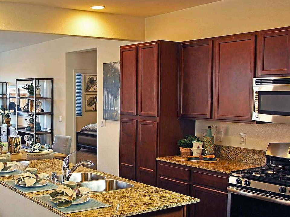 1st image of 2091 Mooncrest Ct