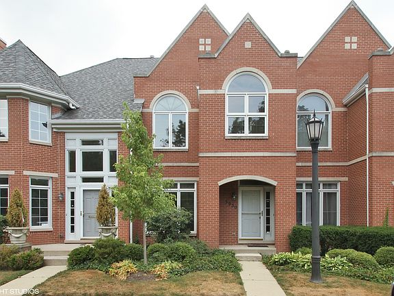 2nd image of 5930 N Sauganash Ln