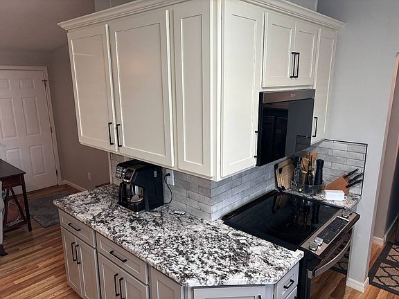 3rd image of 264 Bearwoods Ct #264