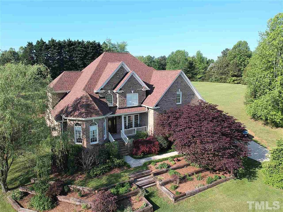 1st image of 104 Pegasus Dr