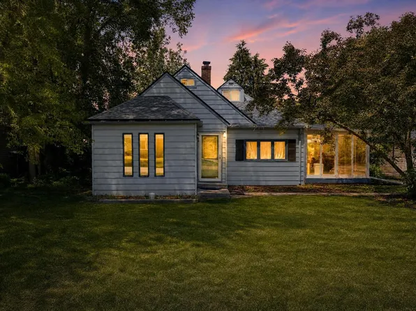614 16th PLACE, Kenosha, WI 53140